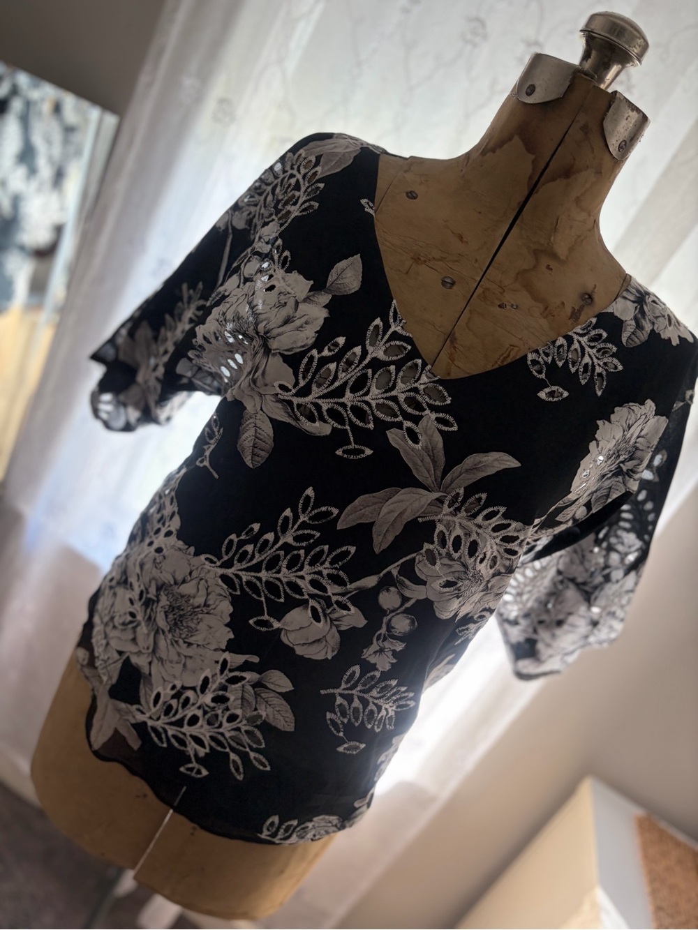 WHBM Women's Black Floral V-Neck Top with White Print and Eyelet
